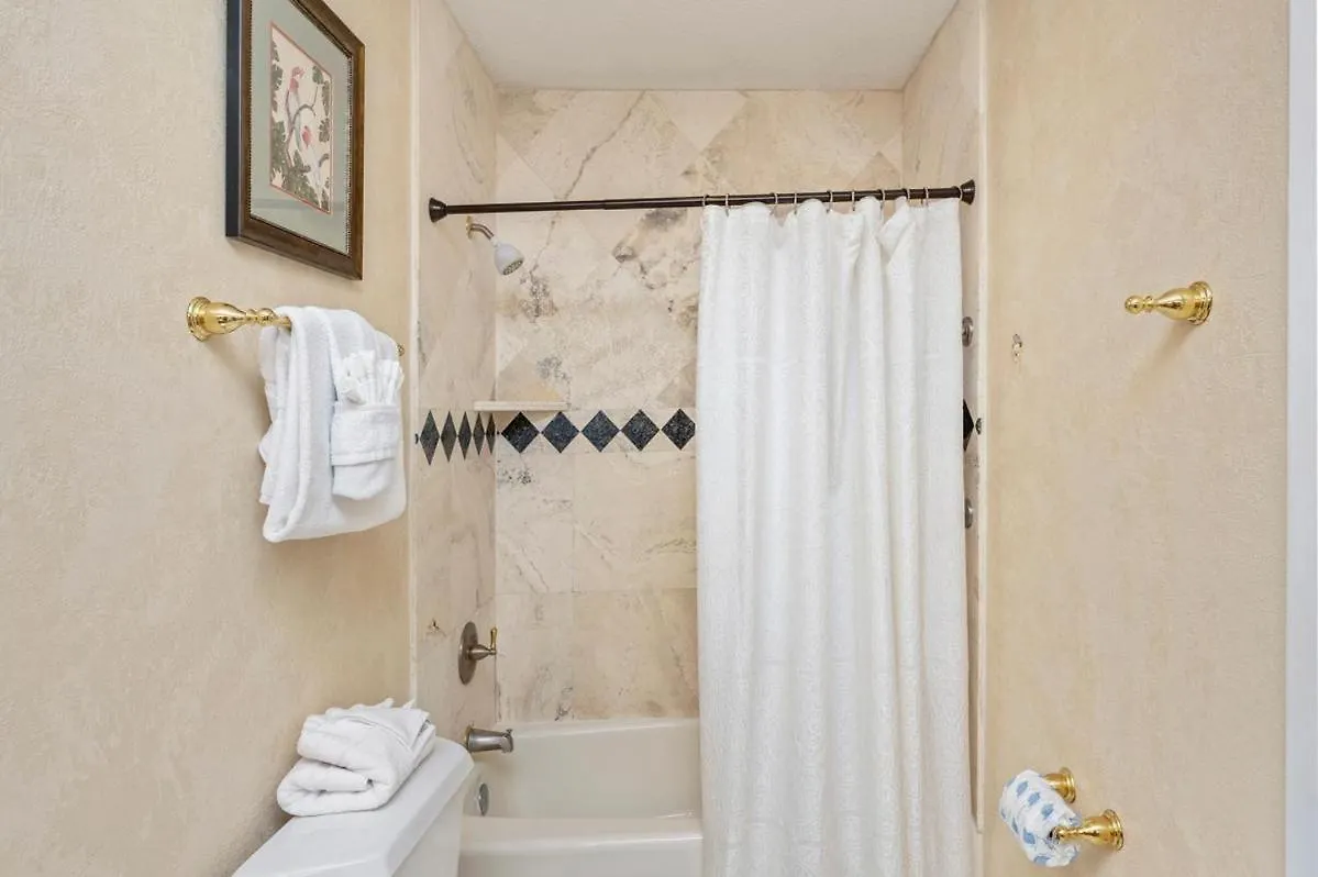 2122 Stunning Three-Bedroom Penthouse Shoreline Towers 2122 Destin United States