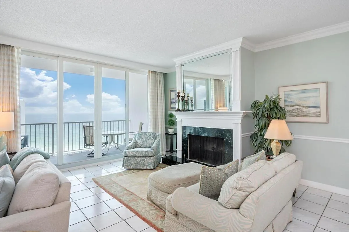 2122 Stunning Three-Bedroom Penthouse Shoreline Towers 2122 Destin