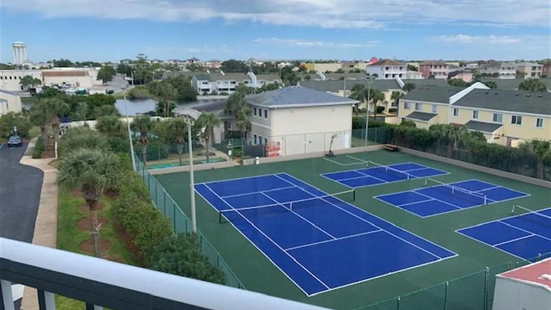 Holiday home 2122 Stunning Three-Bedroom Penthouse Shoreline Towers 2122 Destin United States
