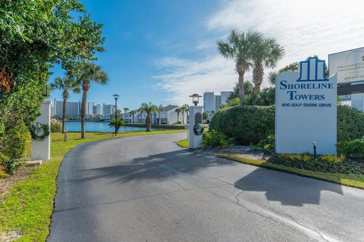 Holiday home 2122 Stunning Three-Bedroom Penthouse Shoreline Towers 2122 Destin
